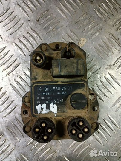 Коммутатор Mercedes w124 m103 2.6 3.0