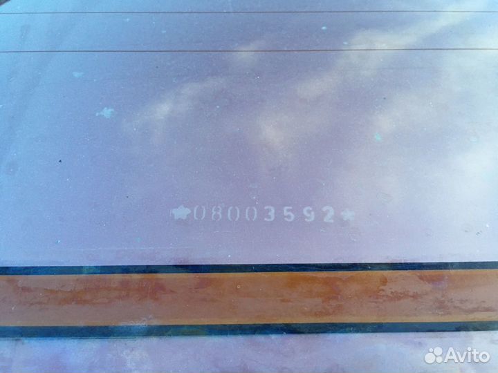Стекло заднее на hilux сурф 185 кузов