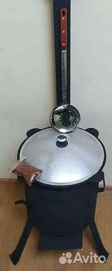 Казан чугунный с печкой