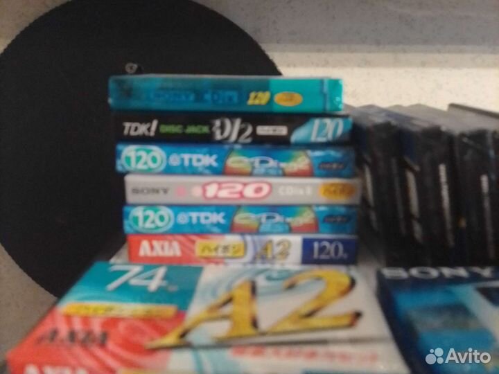 Аудиокассеты запечатанные и распечатанные