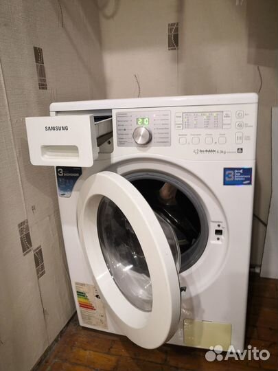 Продам стиральную машину на запчасти (WF0602WJW)