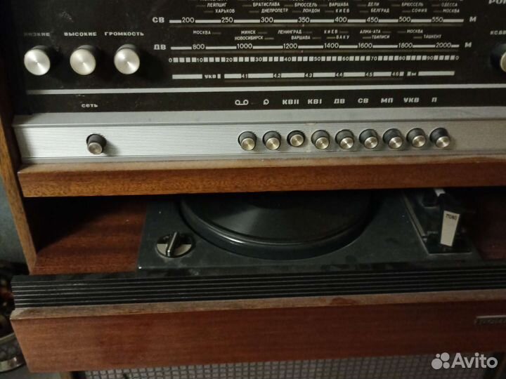 Проигрыватель 4 в одном