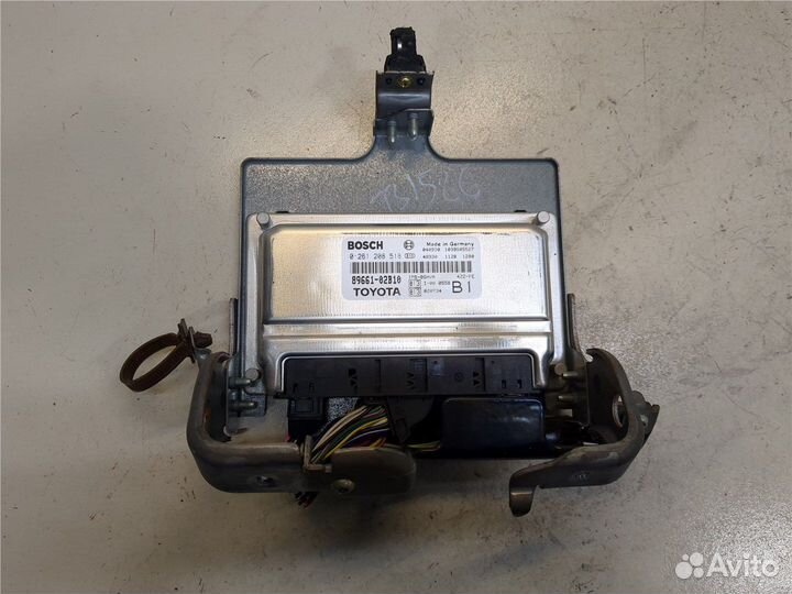 Блок управления двигателем Toyota Corolla E12, 200