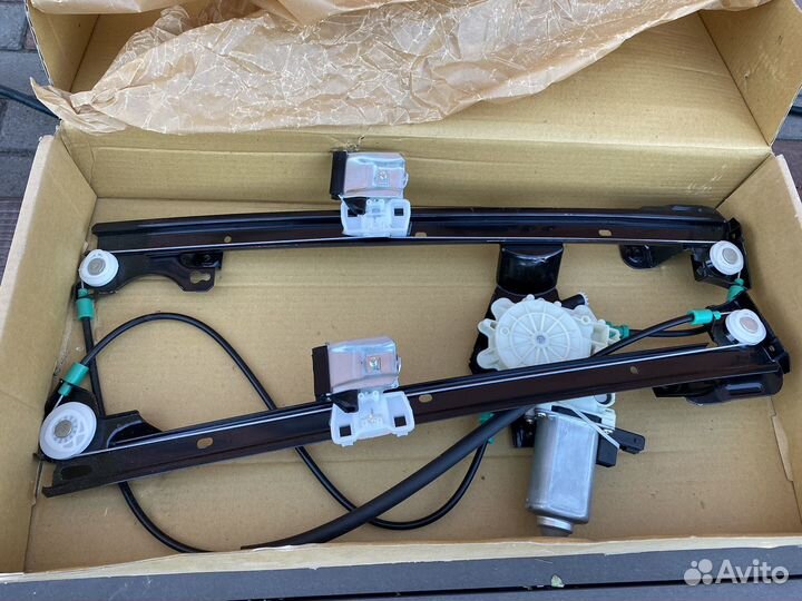 Электростеклоподъемник Land Rover Freelander 1