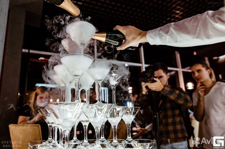 Горка шампанского