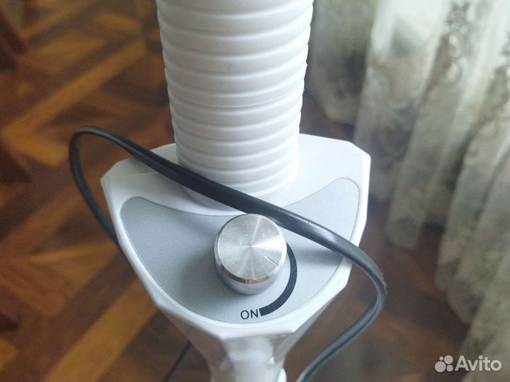 Косметологическая лампа лупа