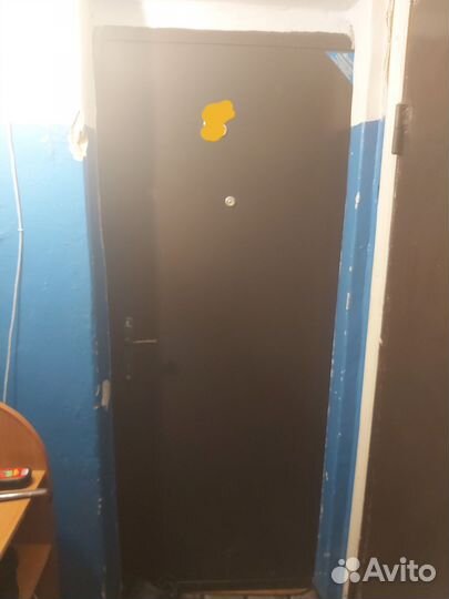 Металлическая дверь б/у