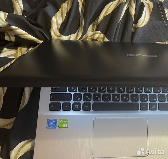 Топовый Ноутбук asus 512гб/2 видеокарты nvidia 820