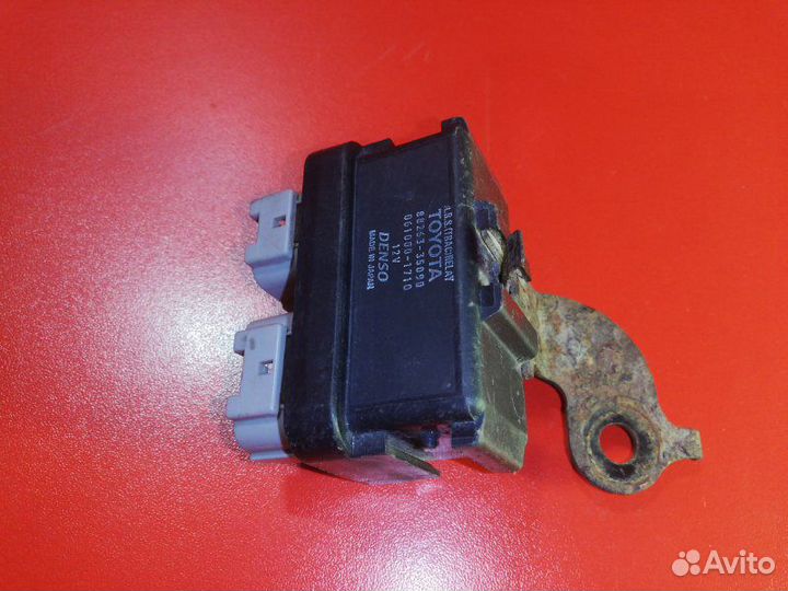 Реле ABS Toyota Land Cruiser Prado KZJ95 1KZT