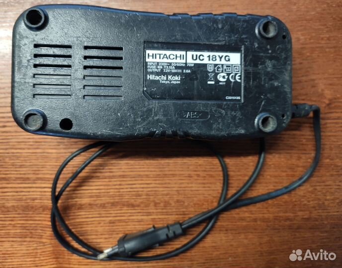 Зарядное устройство для шуруповерта Hitachi