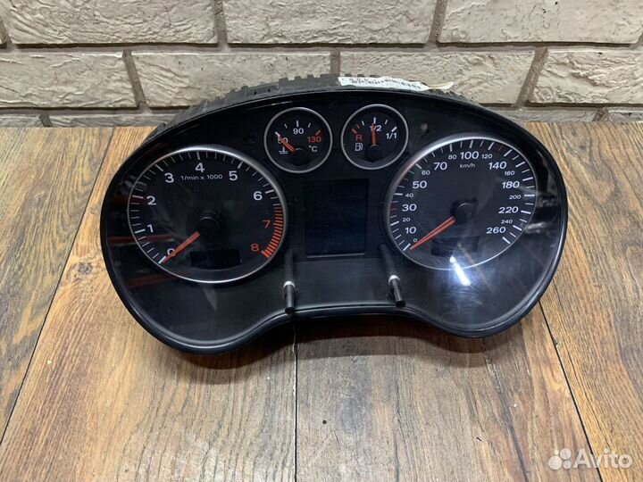 Audi A3 8P Панель приборов