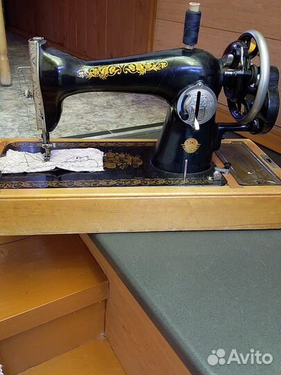 Швейная машина Подольск ручная