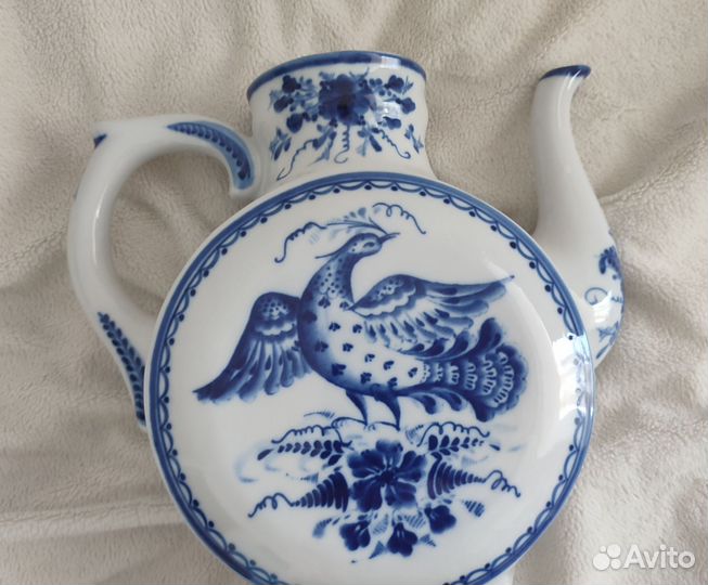 Кувшин редкость с птицей гжель. 90-2000г. Хазова