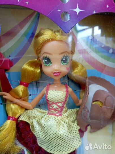 Equestria girls Apple