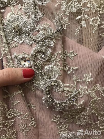 Платье вечернее