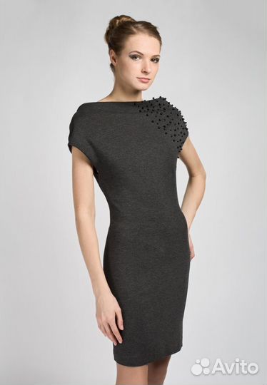 Платье облегающее футляр размер S