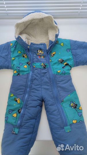 Кроватка детская +детские комбинезоны