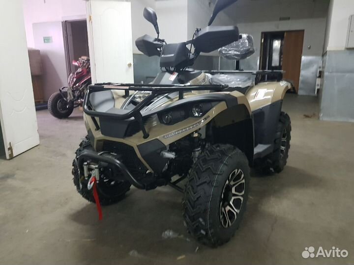 Квадроцикл Linhai-Yamaha D300 витринный