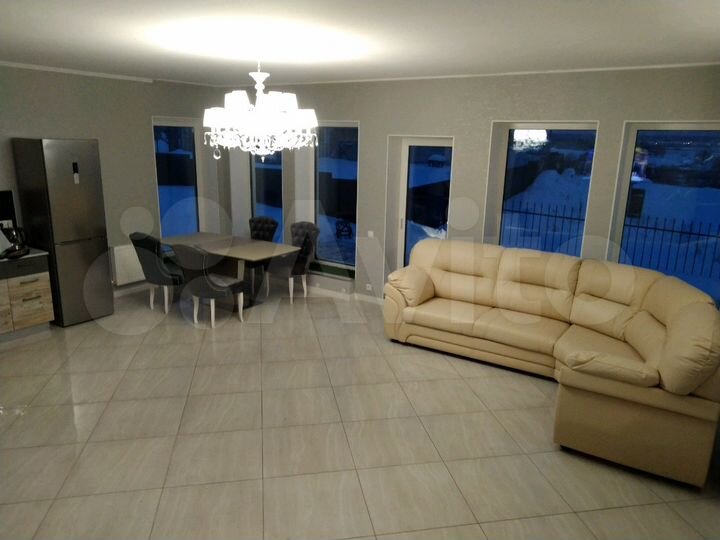 Коттедж 140 м² на участке 7 сот.