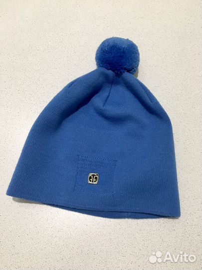 Шапка спортивная женская новая