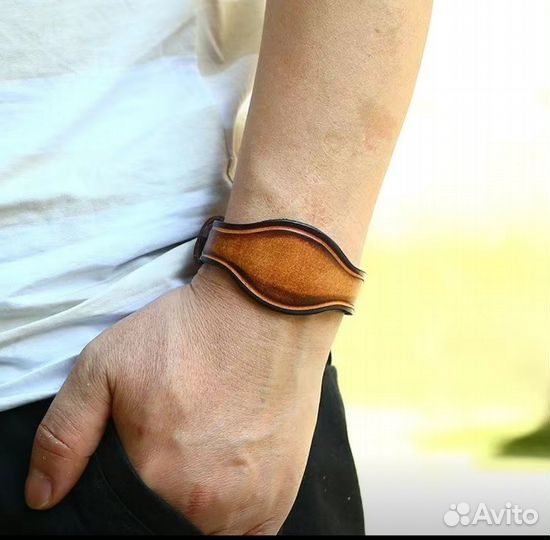 Кожаный браслет мужской