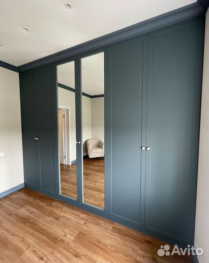 Шкаф распашной Белый