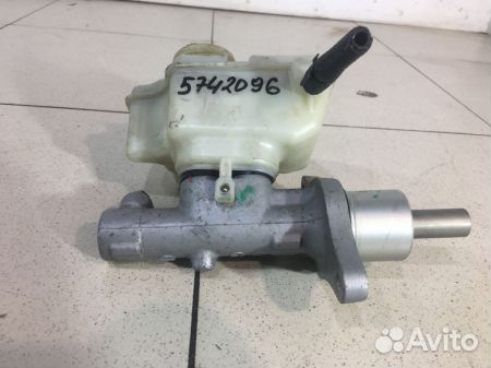 Цилиндр тормозной главный