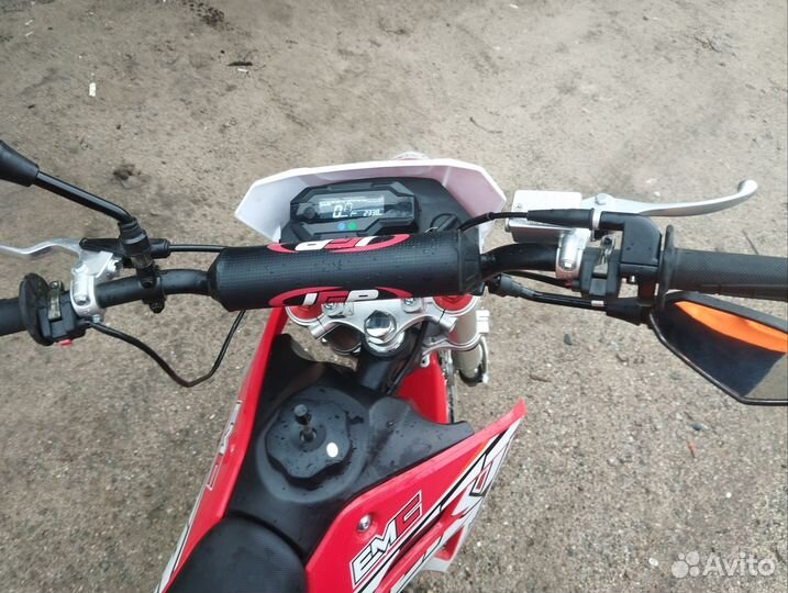 Продам мотоцикл (ataki sx1 150)