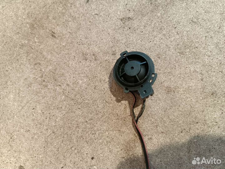 Пищалка в дверь Skoda Octavia A5