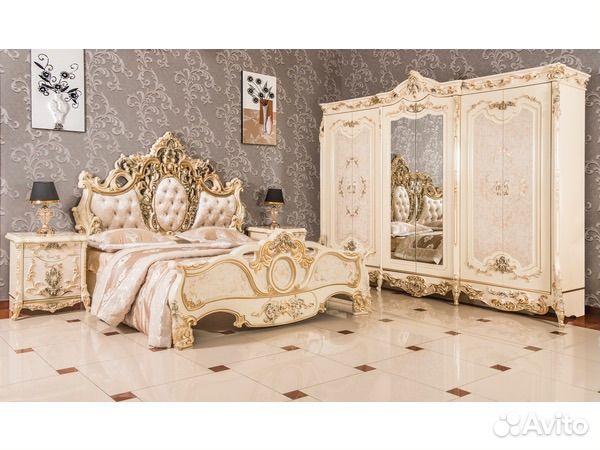 Спальный гарнитур