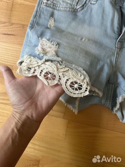 Джинсовые шорты