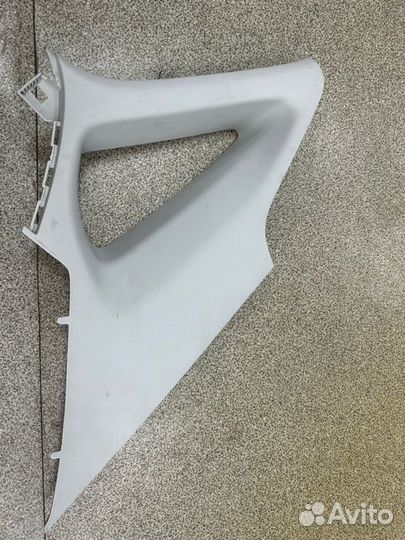 Обшивка салона задняя правая Volkswagen Polo седан