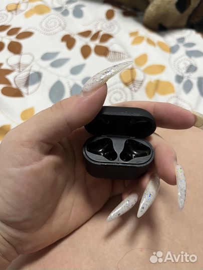 Кейс от наушников pro 4