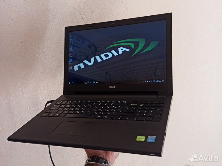 Nvidia820/Corei3/SSD/озу8гб/15,6