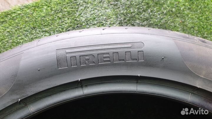 Pirelli P Zero 285/40 R22 106Y