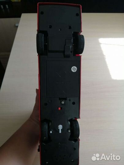 Автобус на пульте управления