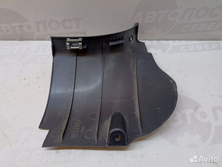 Накладка порога (внутренняя) передняя левая Toyota