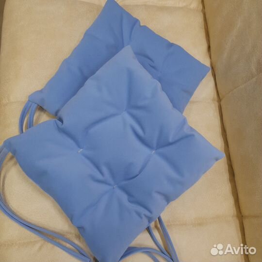 Подушки на стулья новые