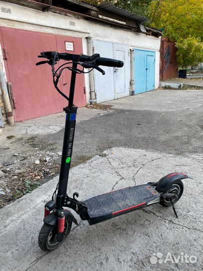 Самокат электронный KugoM4Pro