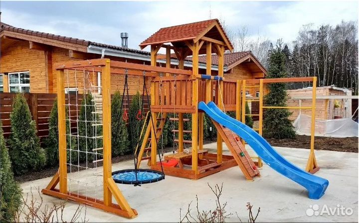 Детская площадка с установкой