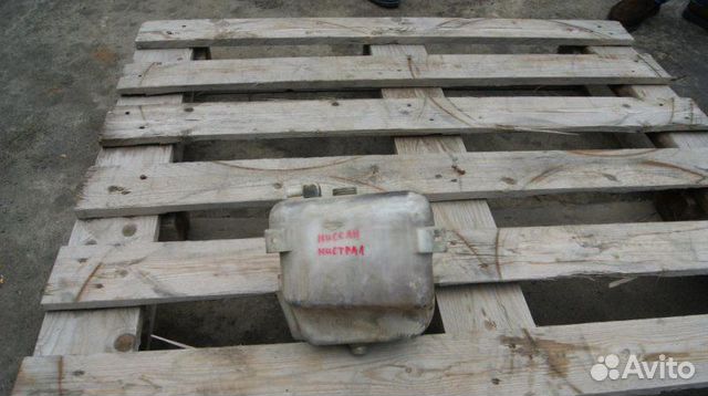 Бачок расширительный Nissan Mistral TD-27B 1996