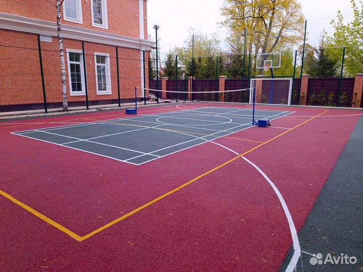 Спортивная площадка для взрослых и детей