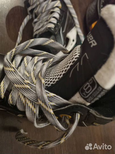 Хоккейные коньки bauer