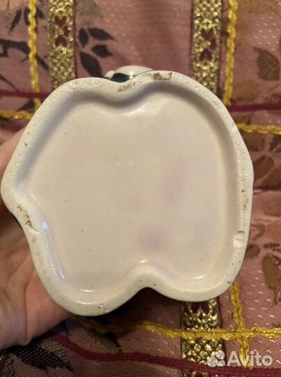 Фарфоровая статуэтка