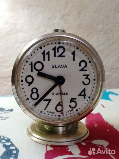 Часы будильник slava СССР
