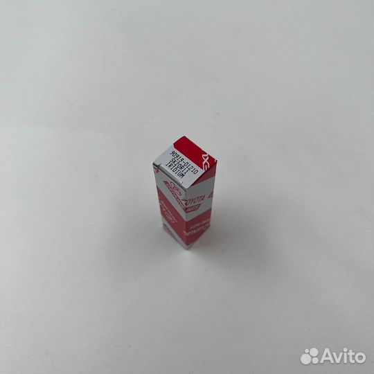 Свеча зажигания Toyota