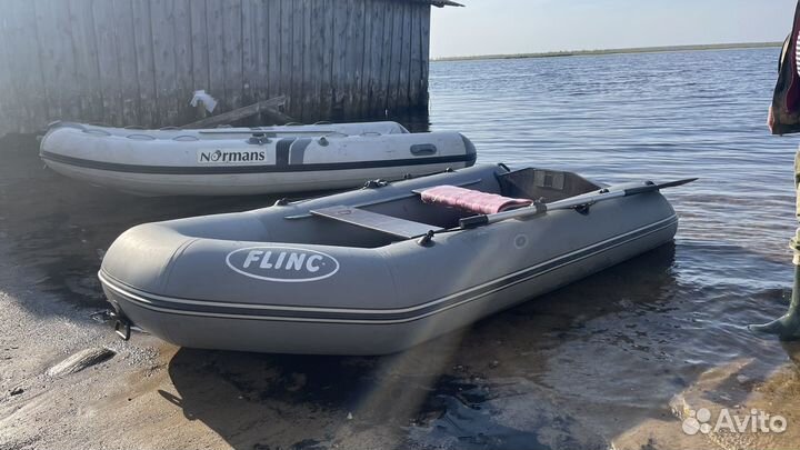 Лодка Flinc