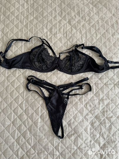 Комплект нижнего белья кружевной