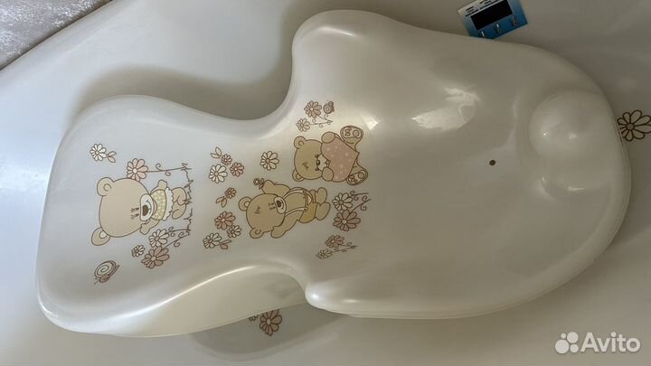 Ванночка для купания новорожденного с горкой