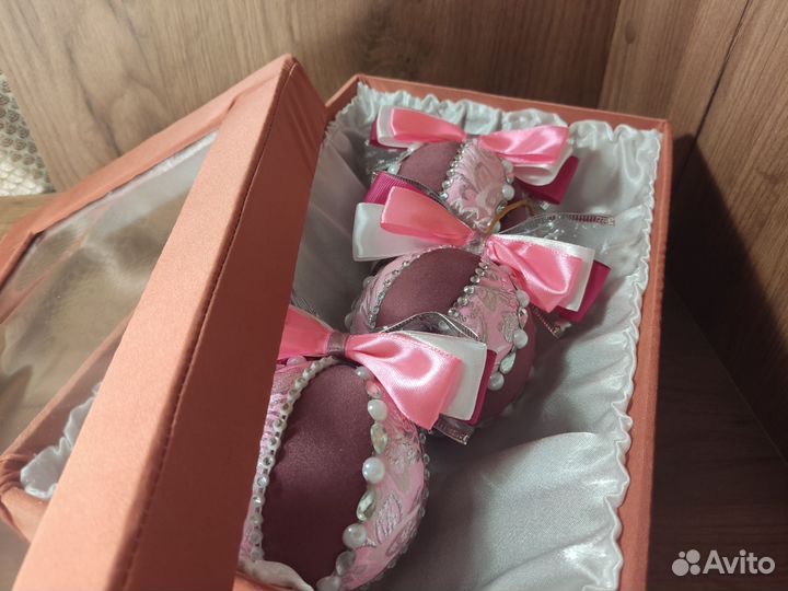 Новогодние шары на ёлку